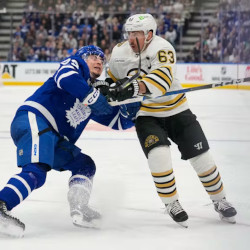 Bruins Win Game 3 Against the Maple Leafs